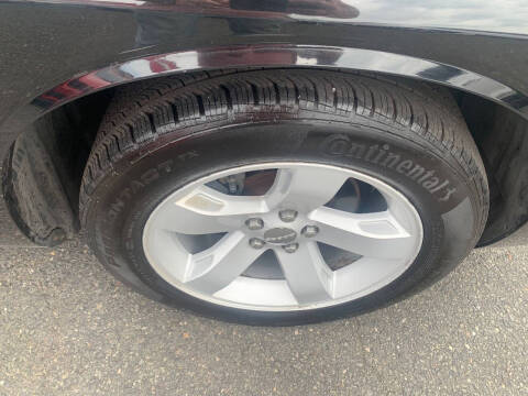 2013 Dodge Challenger SXT Plus