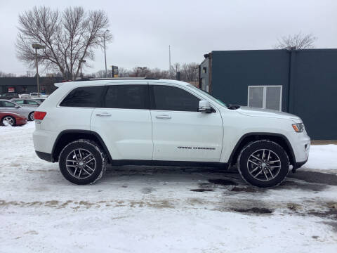 2017 Jeep Grand Cherokee for sale at THE LOT in Sioux Falls SD