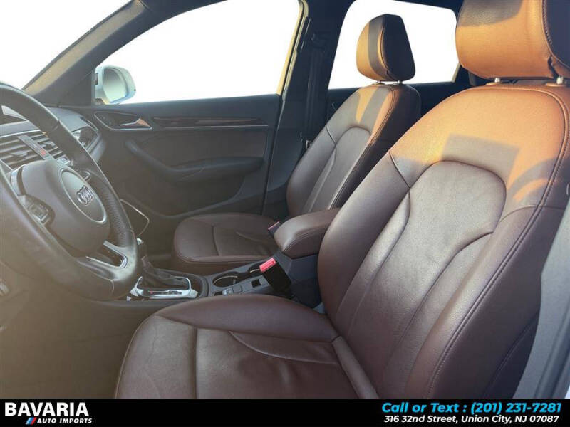 2016 Audi Q3 2.0T quattro Prestige