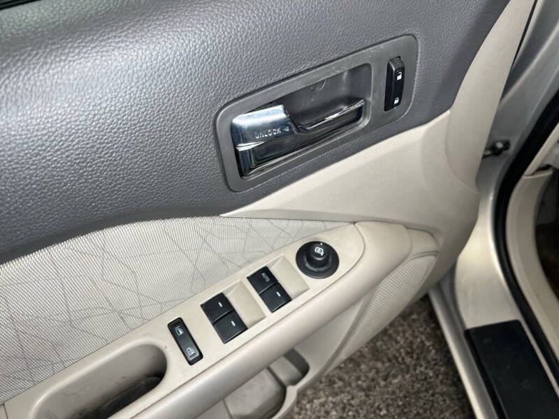 2010 Mercury Milan I-4