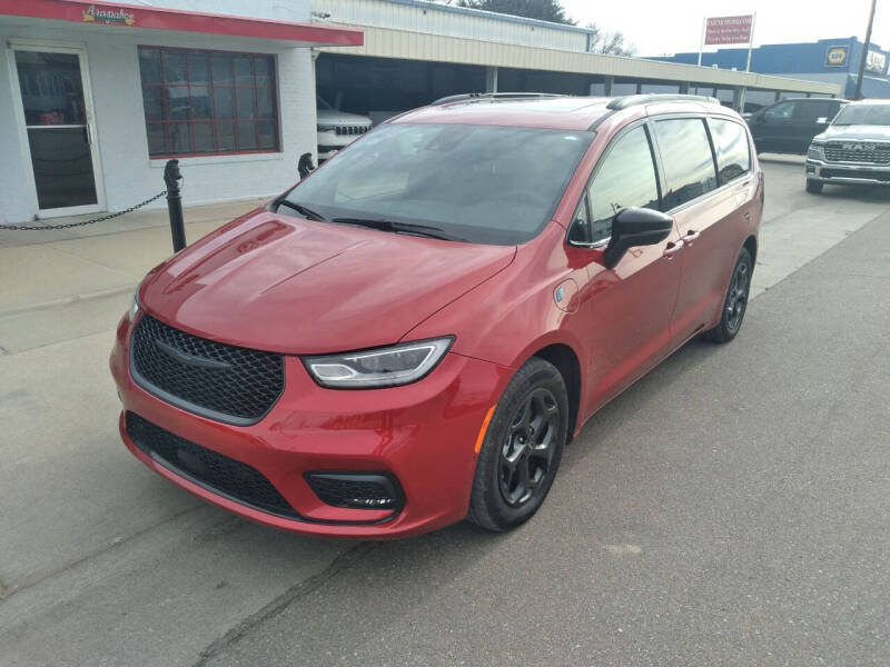 2024 Chrysler Pacifica Plug-In Hybrid Select