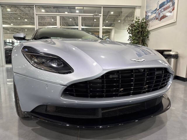 2019 Aston Martin DB11 V8