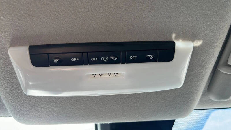 2023 Nissan Versa SV