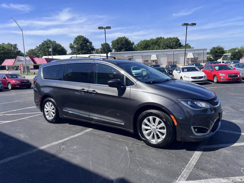 2019 Chrysler Pacifica Touring L