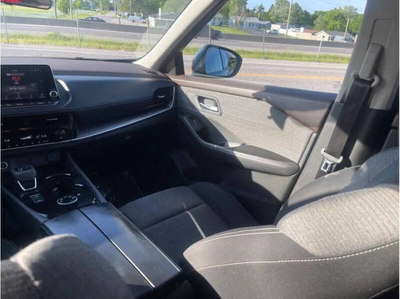 2021 Nissan Rogue SV
