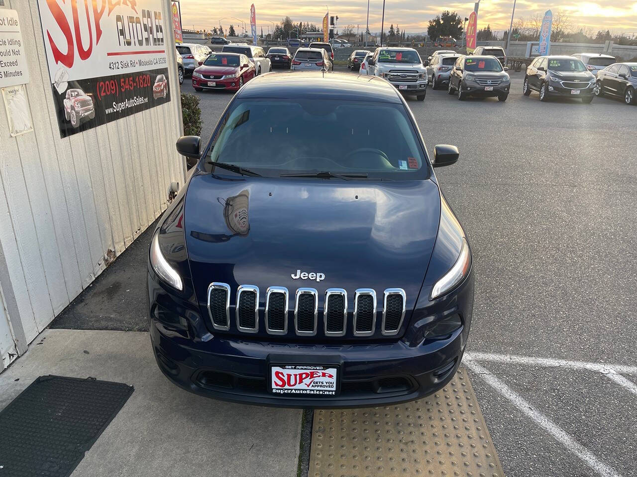 2015 Jeep Cherokee for sale at Super Auto Sales Modesto in Modesto, CA