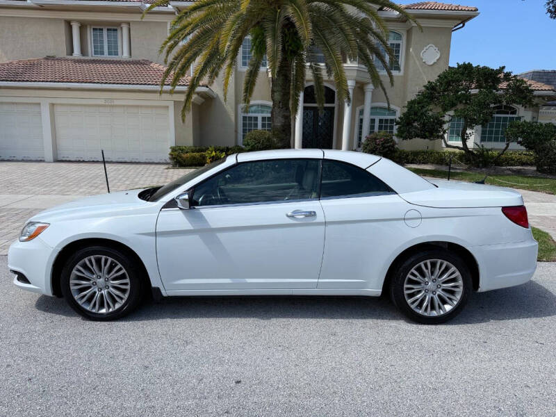 2011 Chrysler 200 Limited