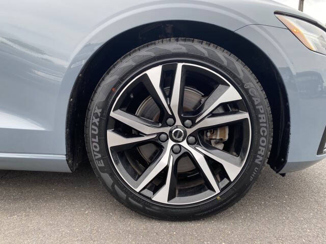 2023 Volvo S60