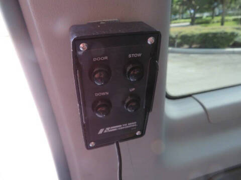 2013 Ford E-Series E-150 XLT