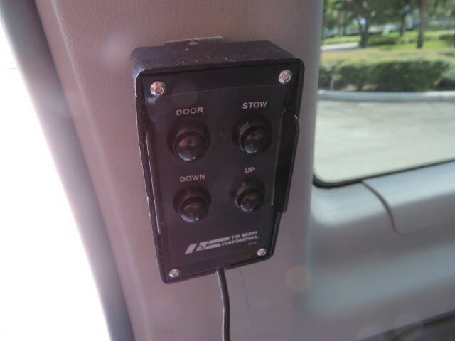 2013 Ford E-Series E-150 XLT