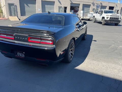 2016 Dodge Challenger SRT Hellcat