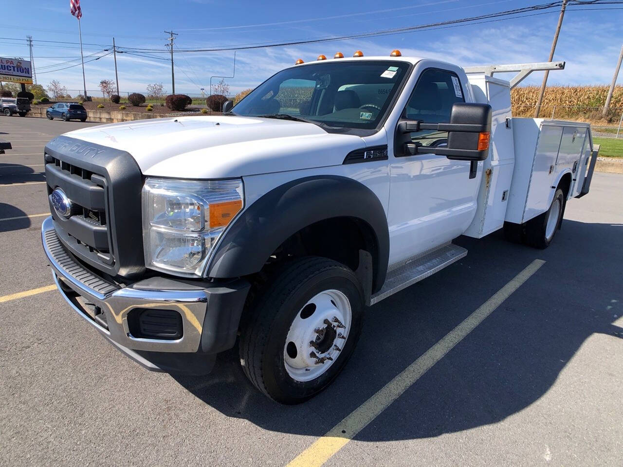 2016 Ford F550 null photo 6