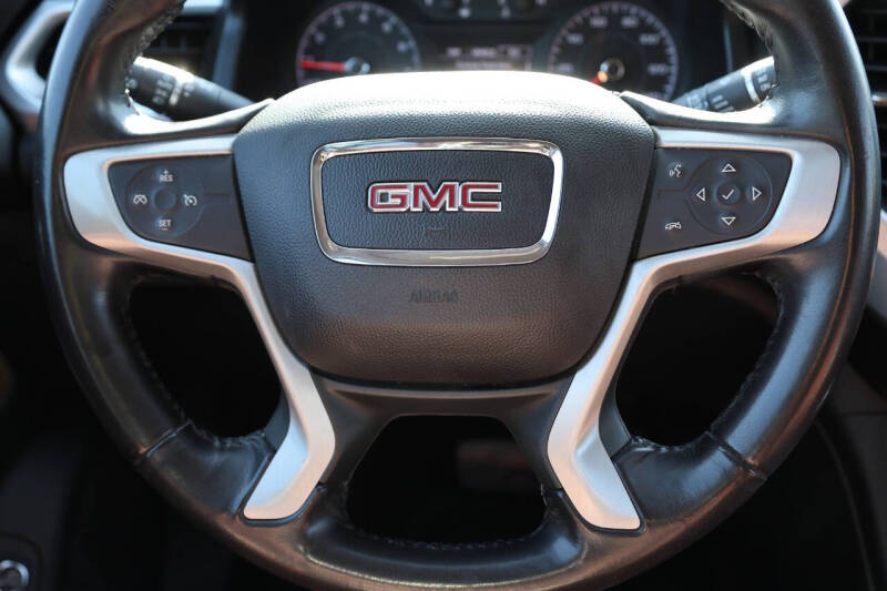 2019 GMC Acadia SLE-2