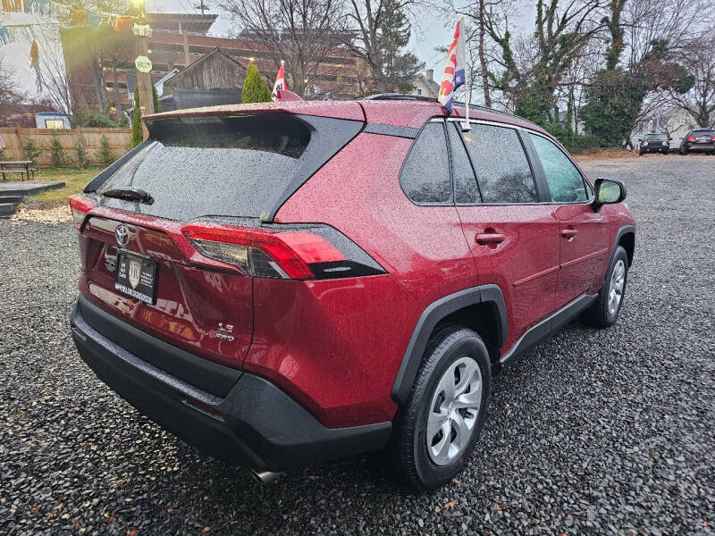 2019 Toyota RAV4 LE