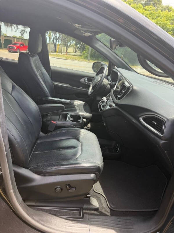 2018 Chrysler Pacifica Touring L