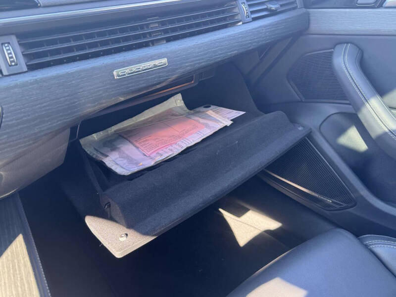 2024 Audi A4 quattro S line Prem Plus 45 TFSI