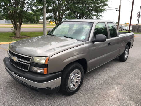 2006 Chevrolet Silverado 1500 for sale at SPEEDWAY MOTORS in Alexandria LA