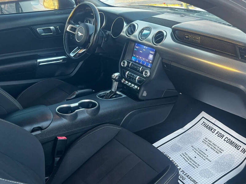 2020 Ford Mustang
