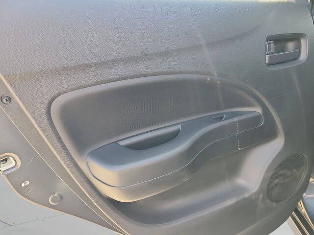 2024 Mitsubishi Mirage ES