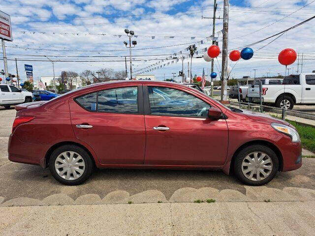2019 Nissan Versa SV