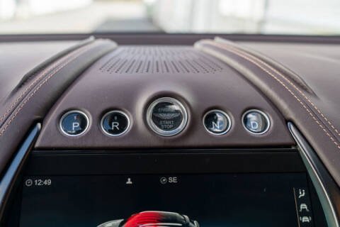 2021 Aston Martin DBX