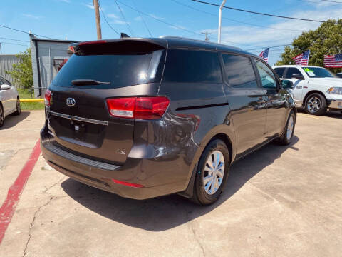 2017 Kia Sedona LX