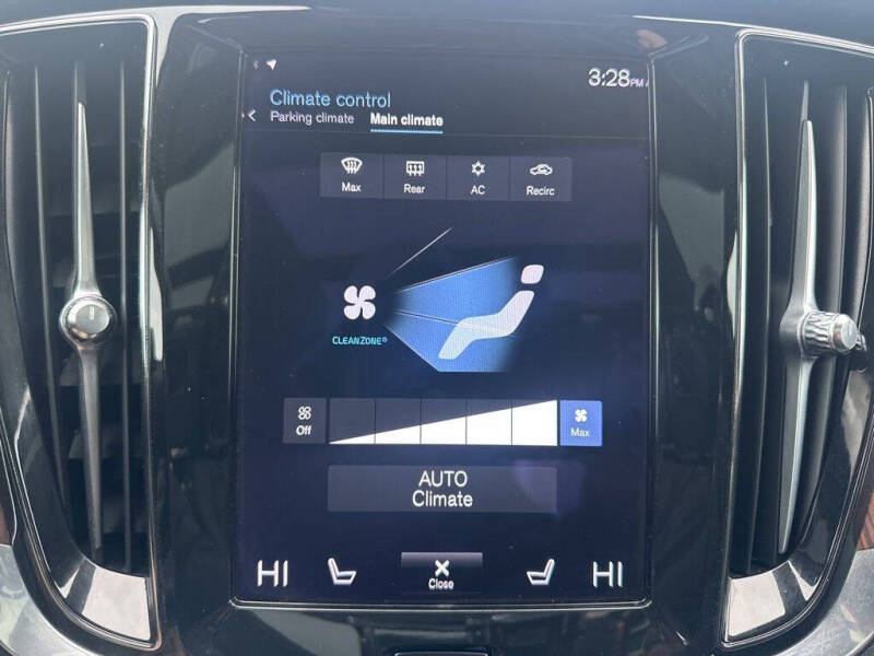 2021 Volvo S60 T5 Momentum