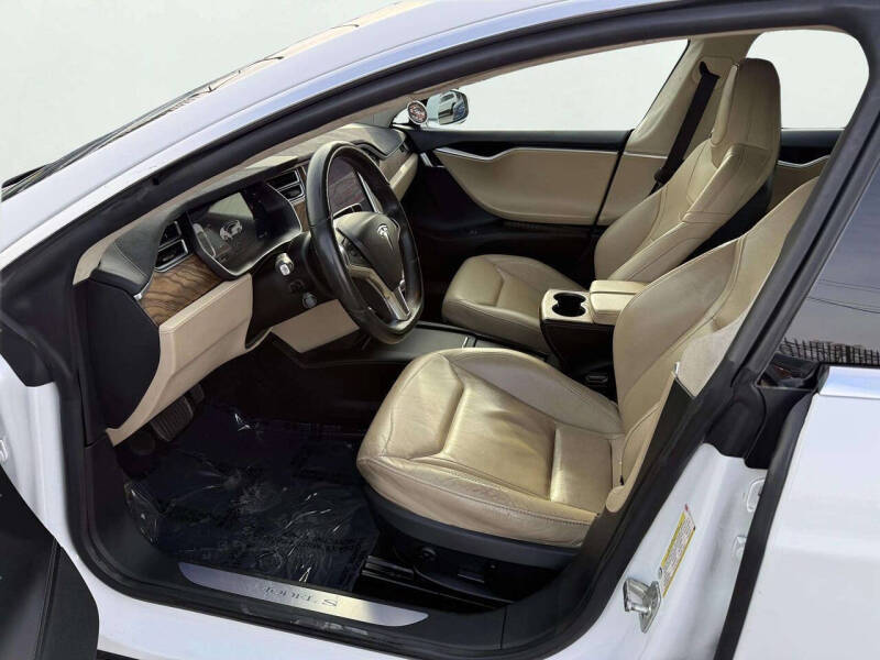 2016 Tesla Model S 75D