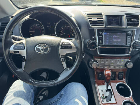 2013 Toyota Highlander Limited