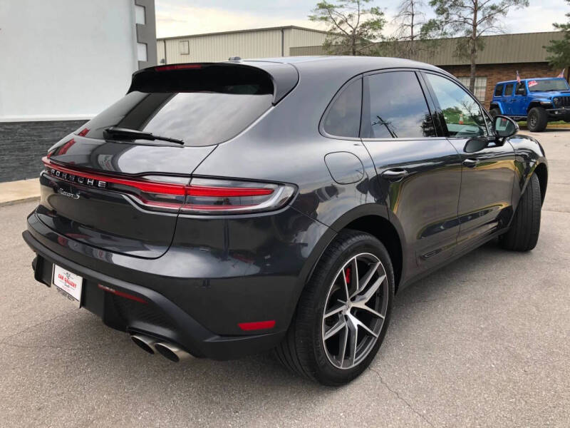 2022 Porsche Macan S