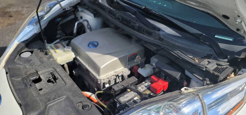 2016 Nissan LEAF S-24