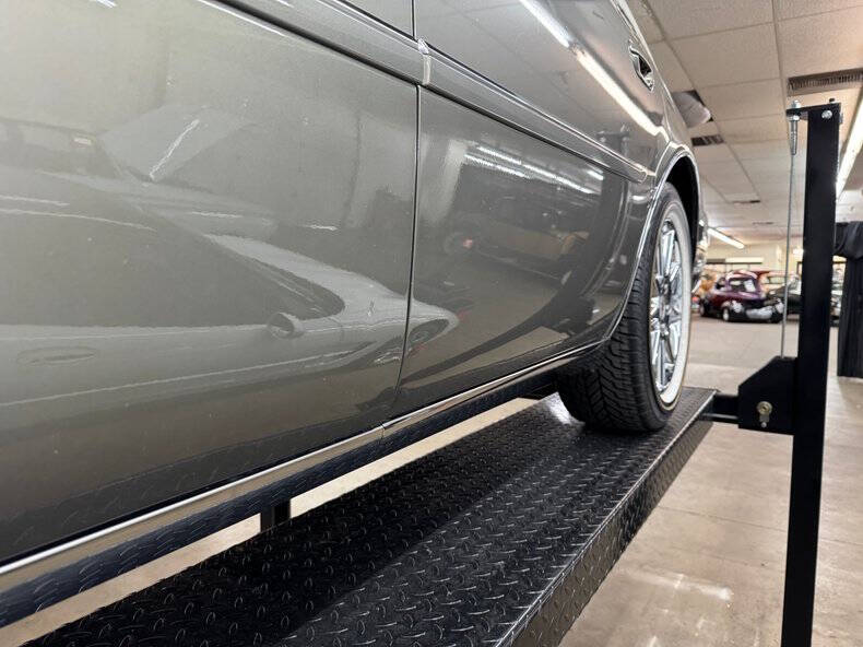 2010 Cadillac DTS Luxury Collection