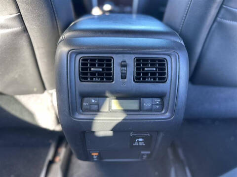 2015 Nissan Pathfinder SL