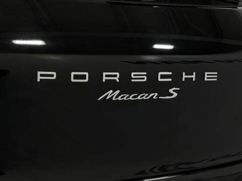 2017 Porsche Macan S
