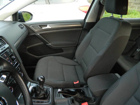 2018 Volkswagen Golf TSI S