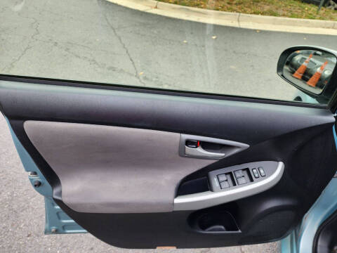 2012 Toyota Prius Two