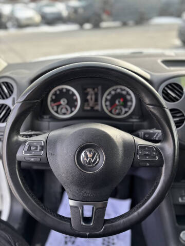 2017 Volkswagen Tiguan 2.0T Limited S 4Motion