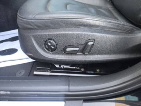 2010 Audi A4 2.0T quattro Premium Plus