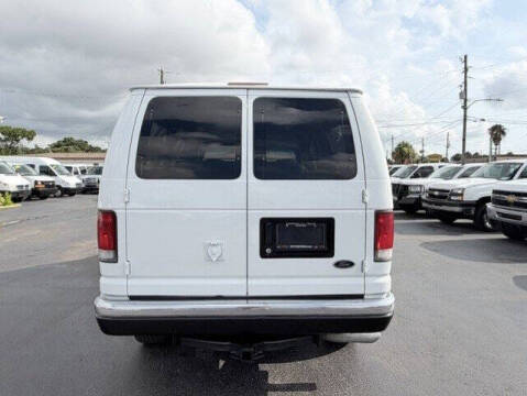 2001 Ford E-Series