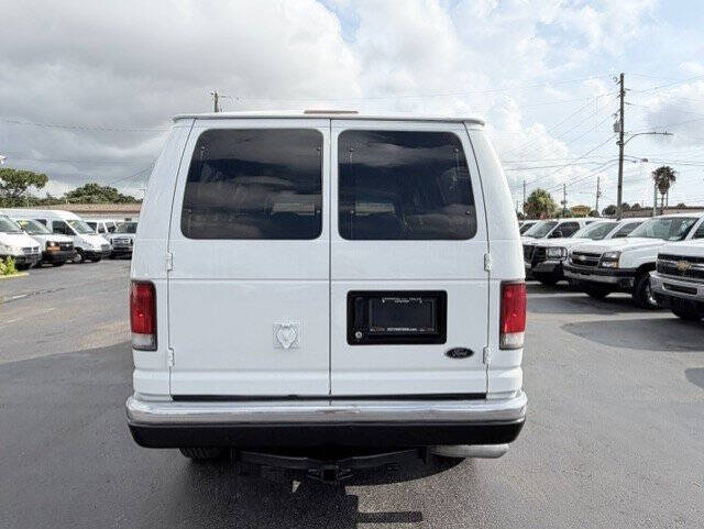 2001 Ford E-Series