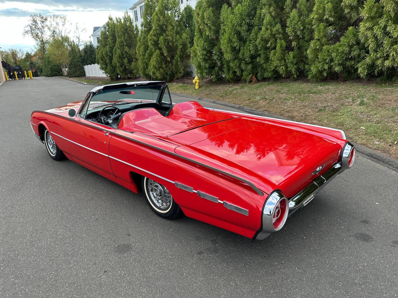 1962 Ford Thunderbird 40