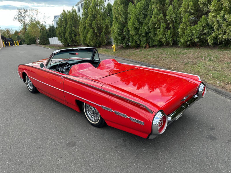1962 Ford Thunderbird