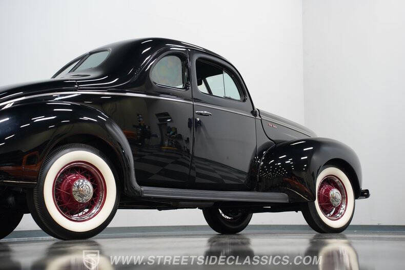 1940 Ford Deluxe