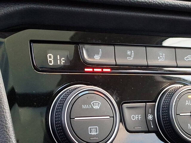 2024 Volkswagen Taos SEL 4Motion