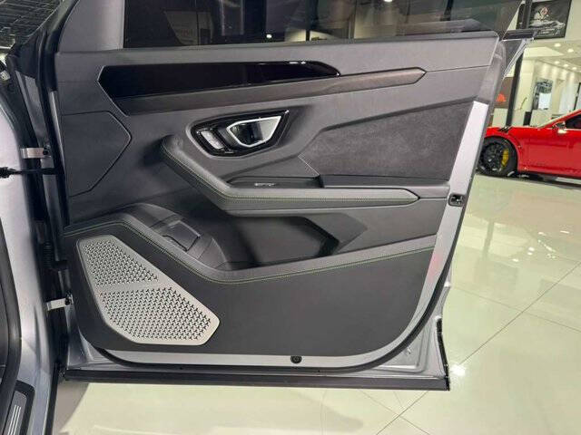 2022 Lamborghini Urus