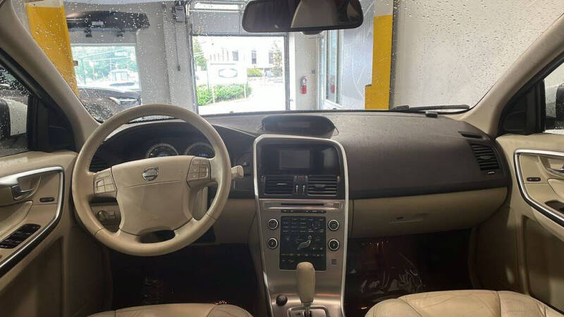 2010 Volvo XC60 T6