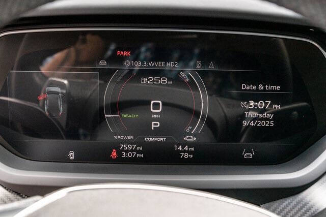 2023 Audi e-tron GT quattro Prestige