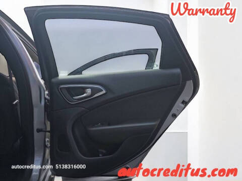 2017 Chrysler 200 LX