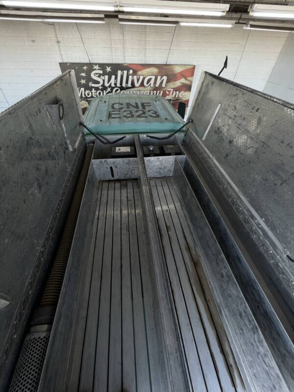 2004 International WorkStar 7400