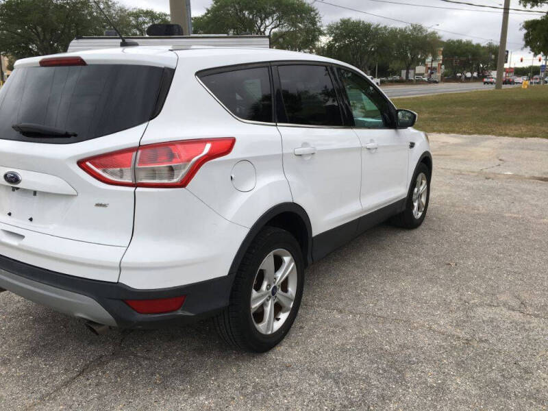 2016 Ford Escape SE